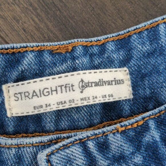 Stradivarius Straight Leg Jeans with Distressed Mesh Details size 2 - Picture 3 of 12